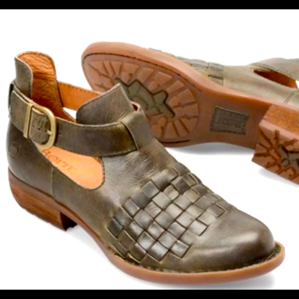 Women’s Shoes